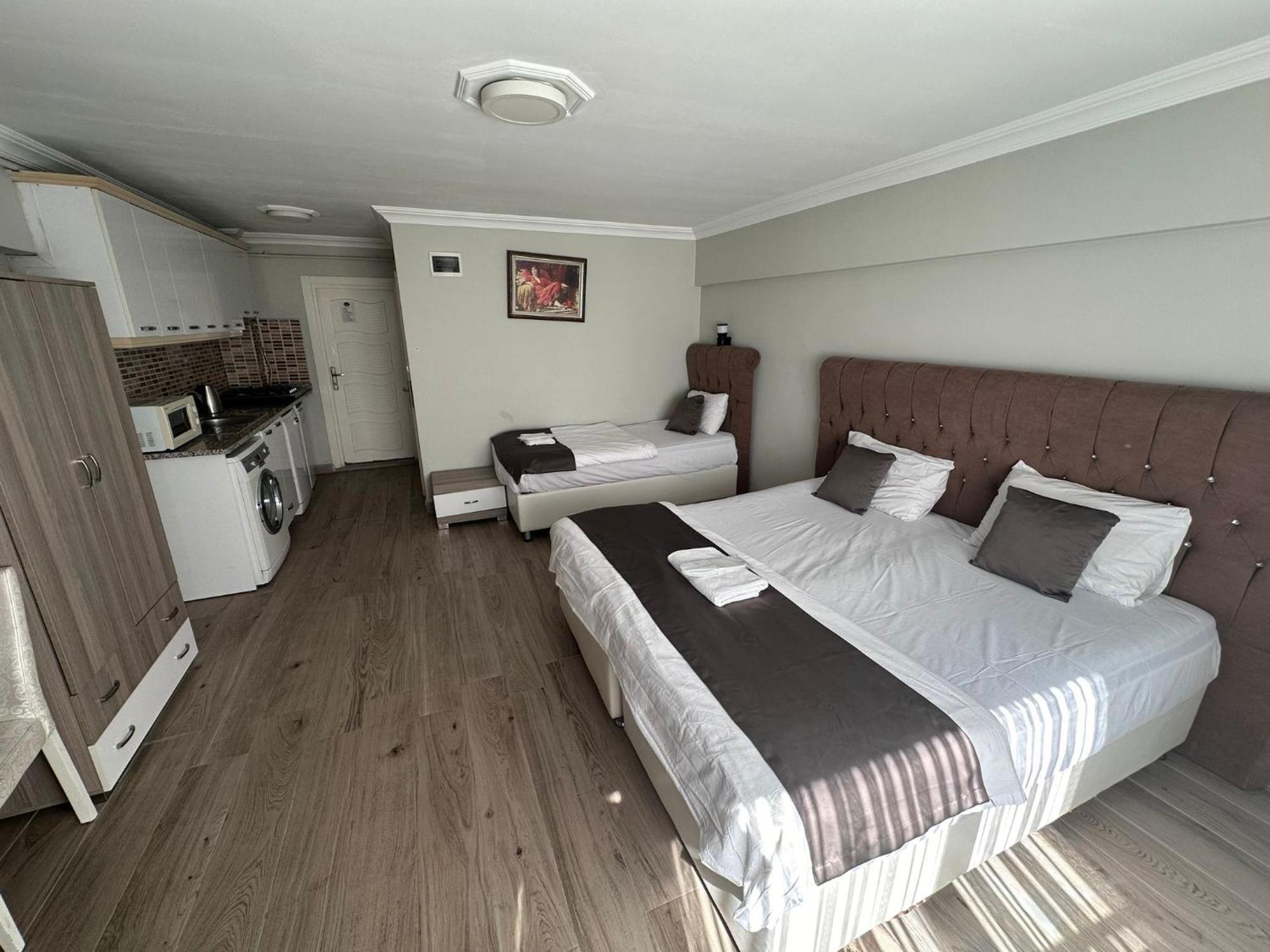 Apart Otel Black Bird