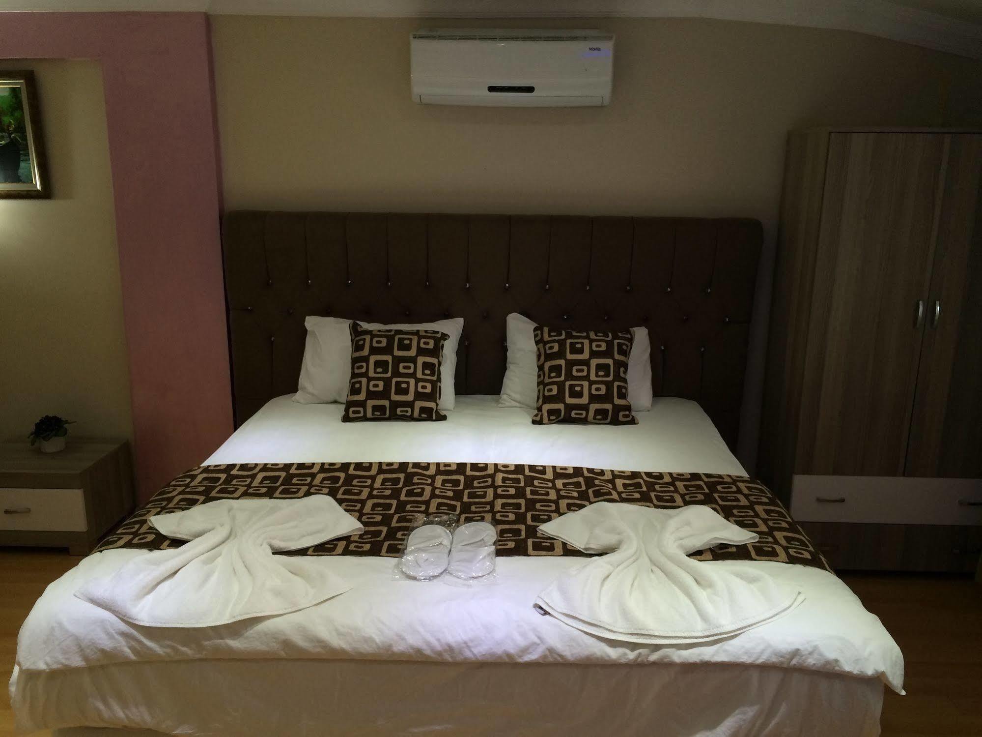 Apart Otel Black Bird 2*
